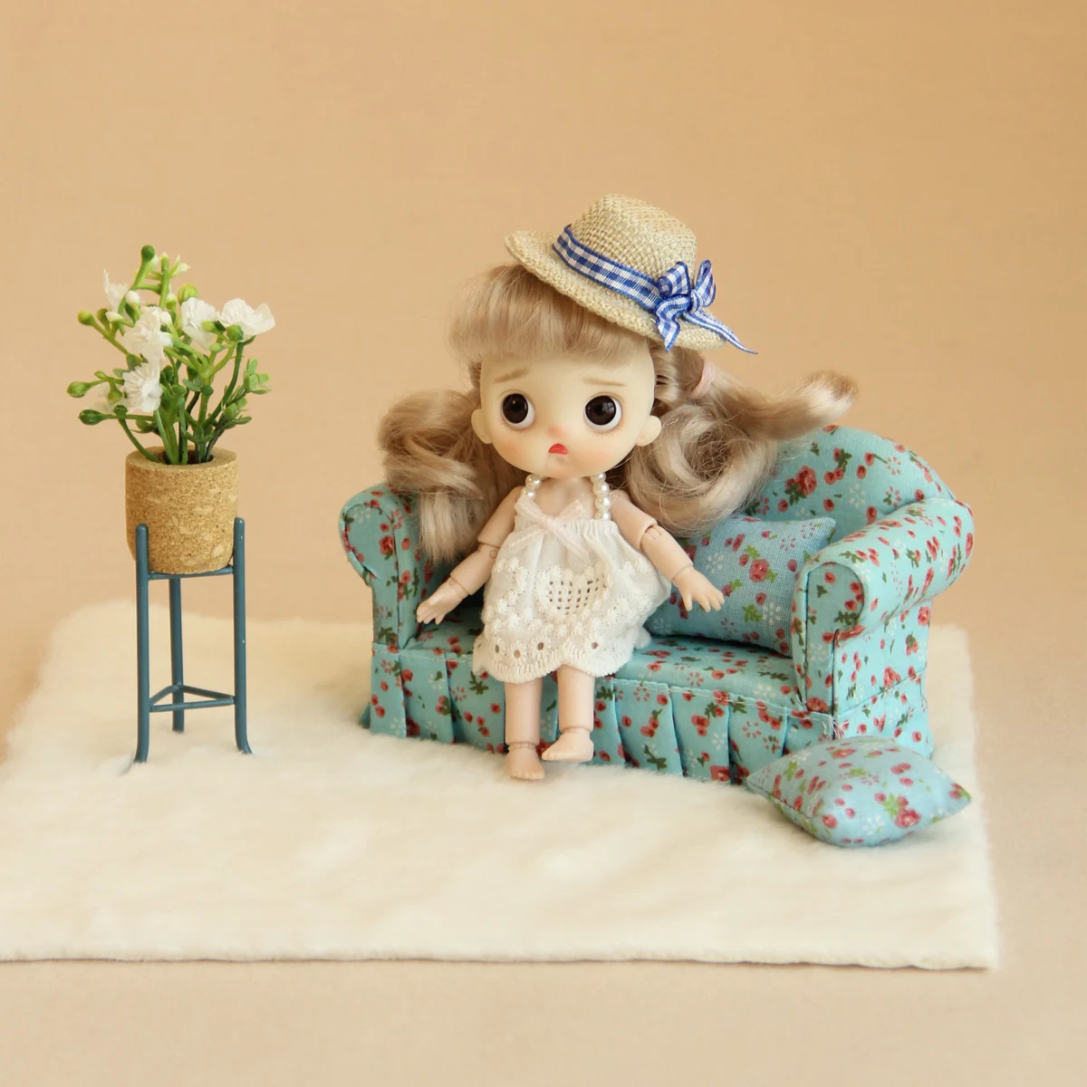 1 12 scale couch for dollhouse