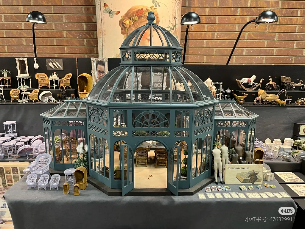 Miniature Dollhouse Furniture & Accessories