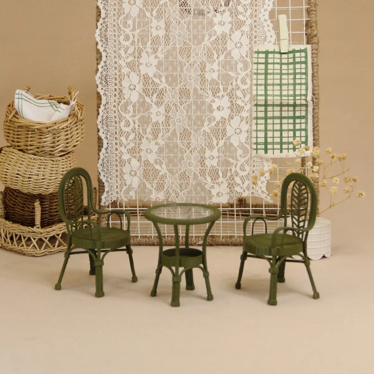 miniature dining table and chairs
